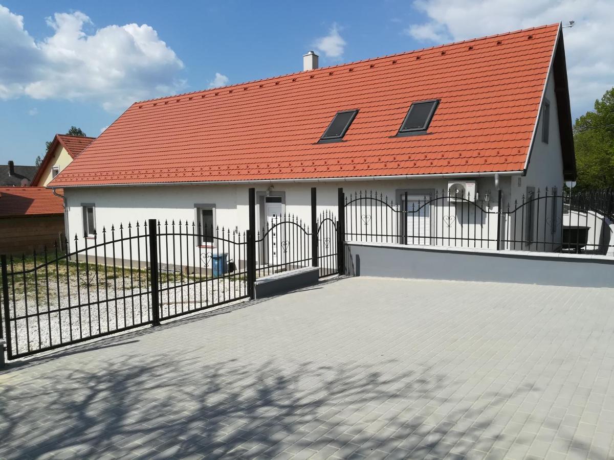 Bordoma Falusi Vendeghaz Balatonszolos Exterior foto