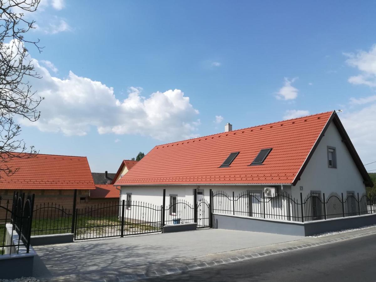Bordoma Falusi Vendeghaz Balatonszolos Exterior foto